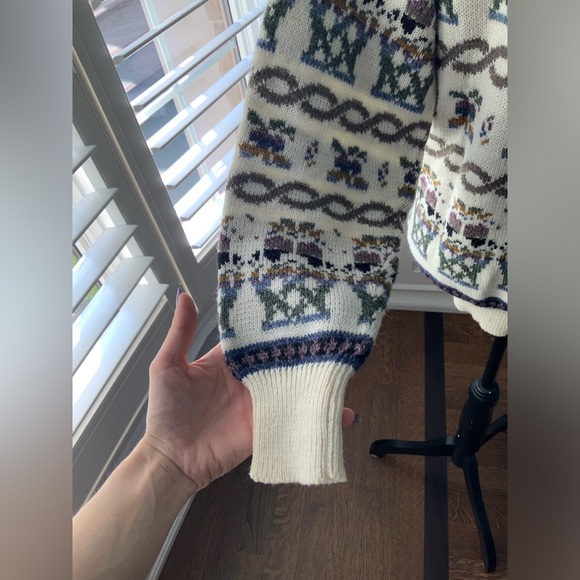 Vintage 80’S CLARISSA BELLINI Wool Ivory Knit Patterned Sweater Women’s SZ Small - Picture 9 of 16